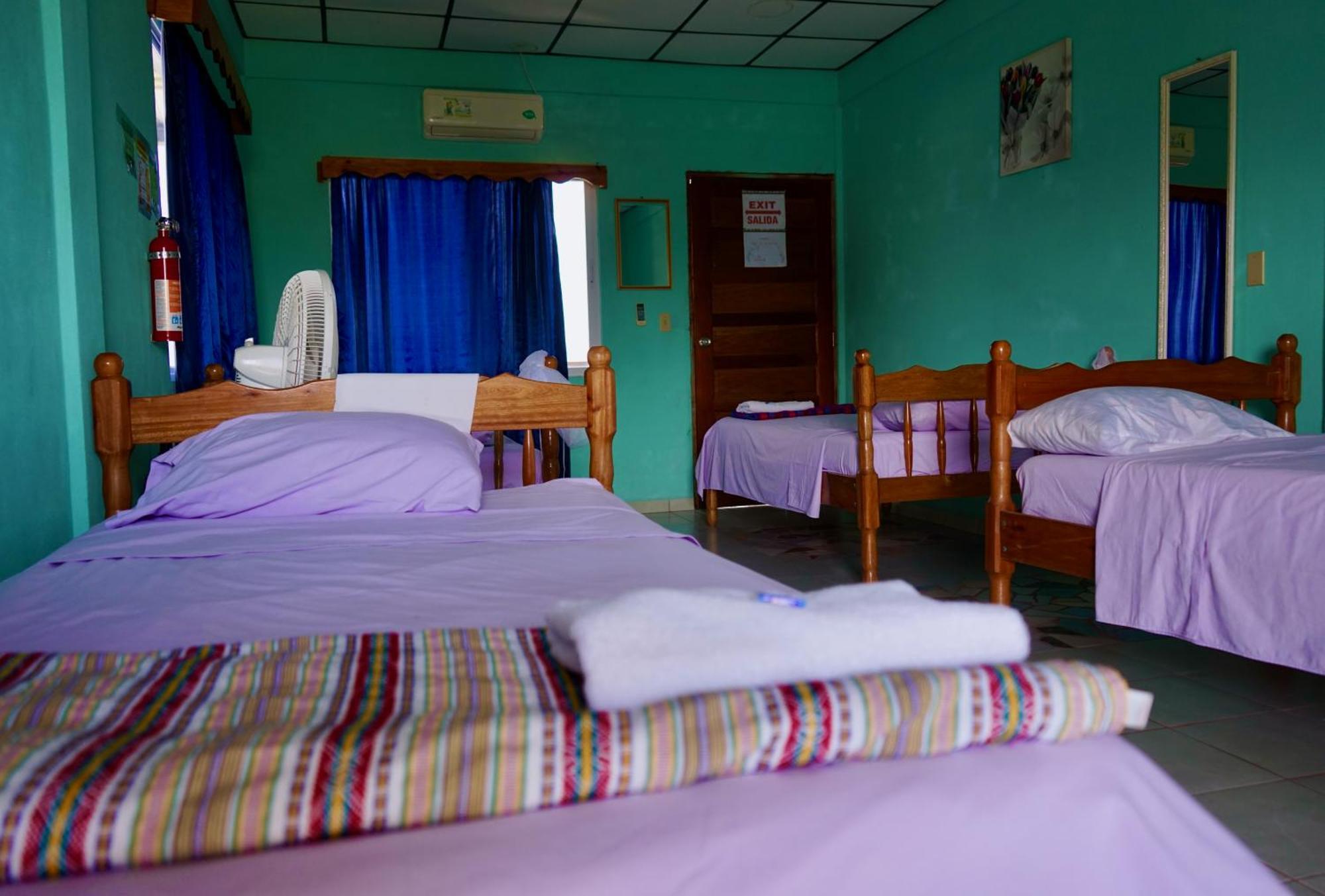 Hilltop Horizon Guesthouse 산 이그나시오 외부 사진